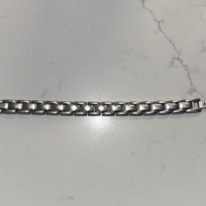 Woman’s Silver Bracelet